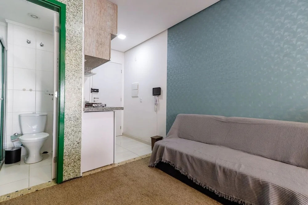 Studio c Piscina e Academia a 600m do Metr