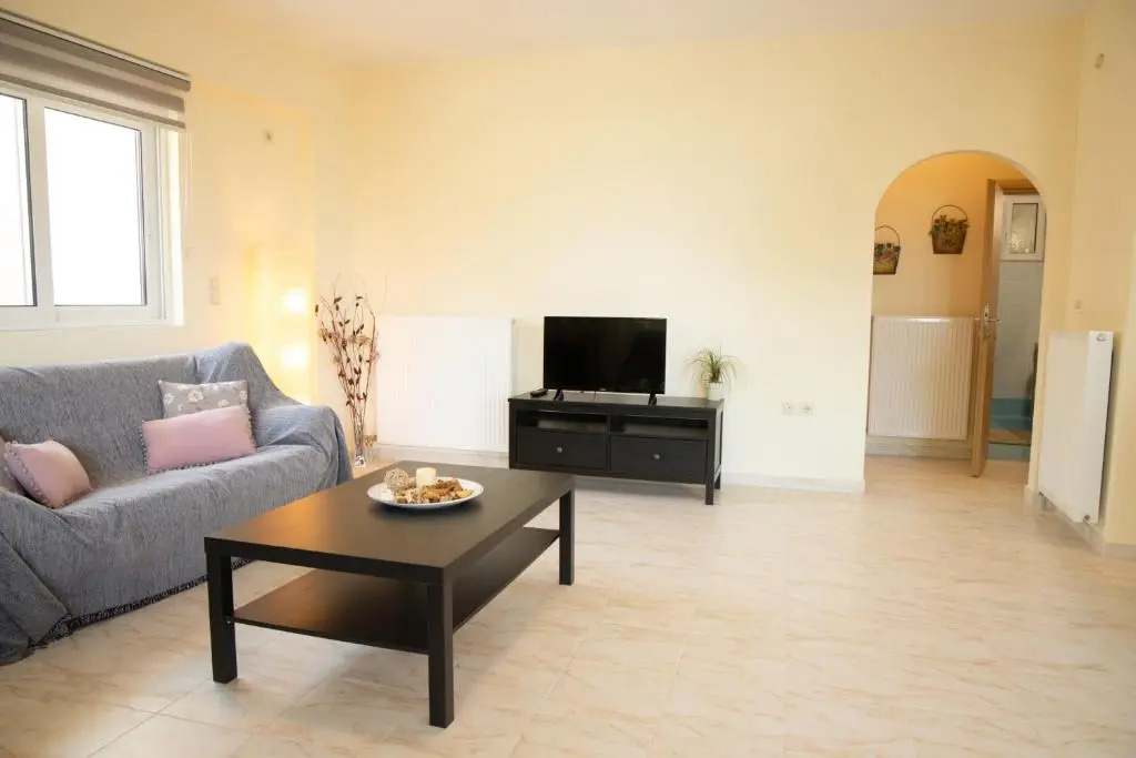 Relaxing family house with garden in Avra, Rafina