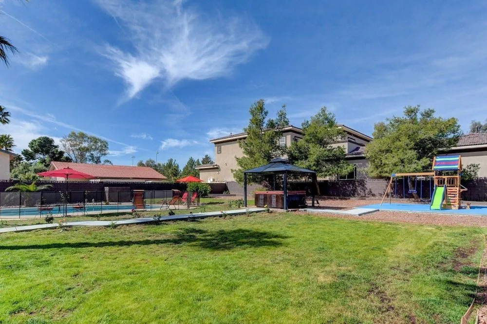 Villa Umber