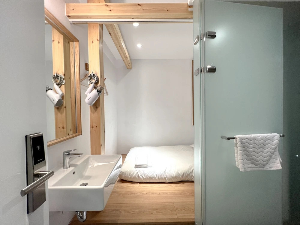 forest 3030 hostel