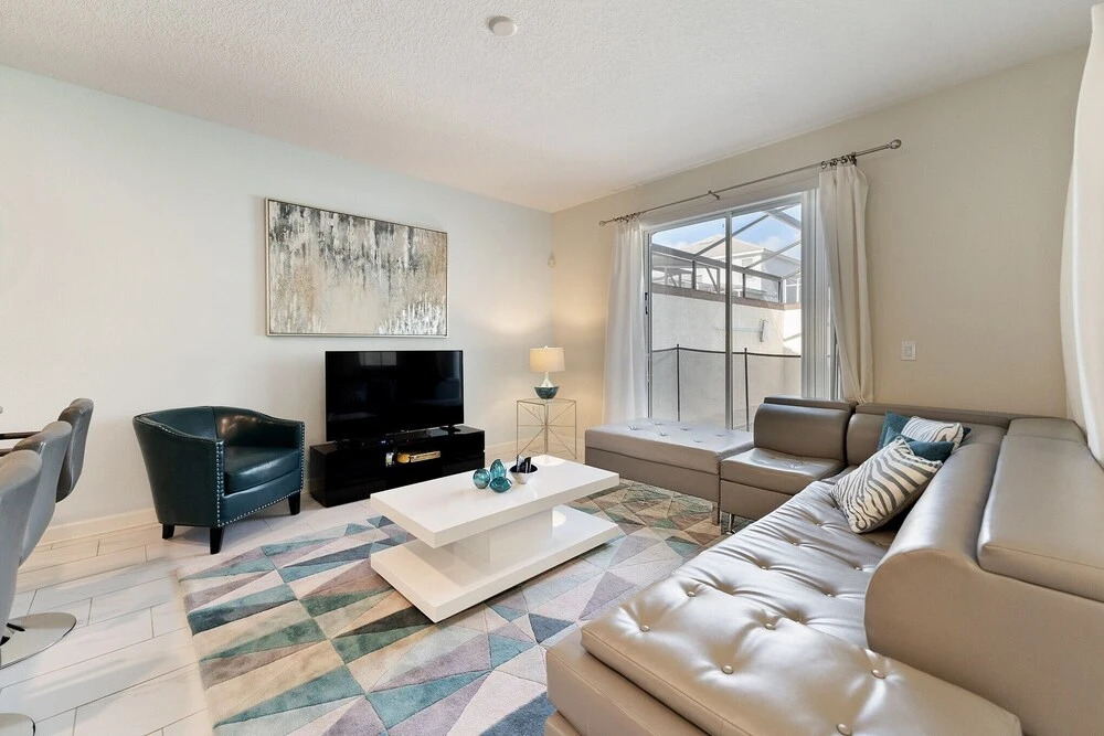 Stunning Resort Home With Private Pool And Amenities 4 Bedroom Townhouse by Redawning