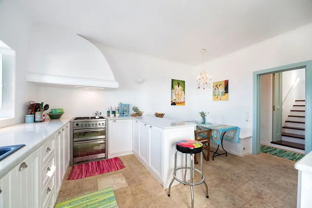 Sleeps8-Parking-Garden-Pool-SunSets-Barbeque