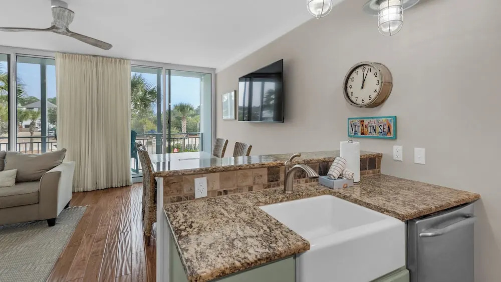 Modern Gulf Place Unit With Gulf Views & Amazing Amenities