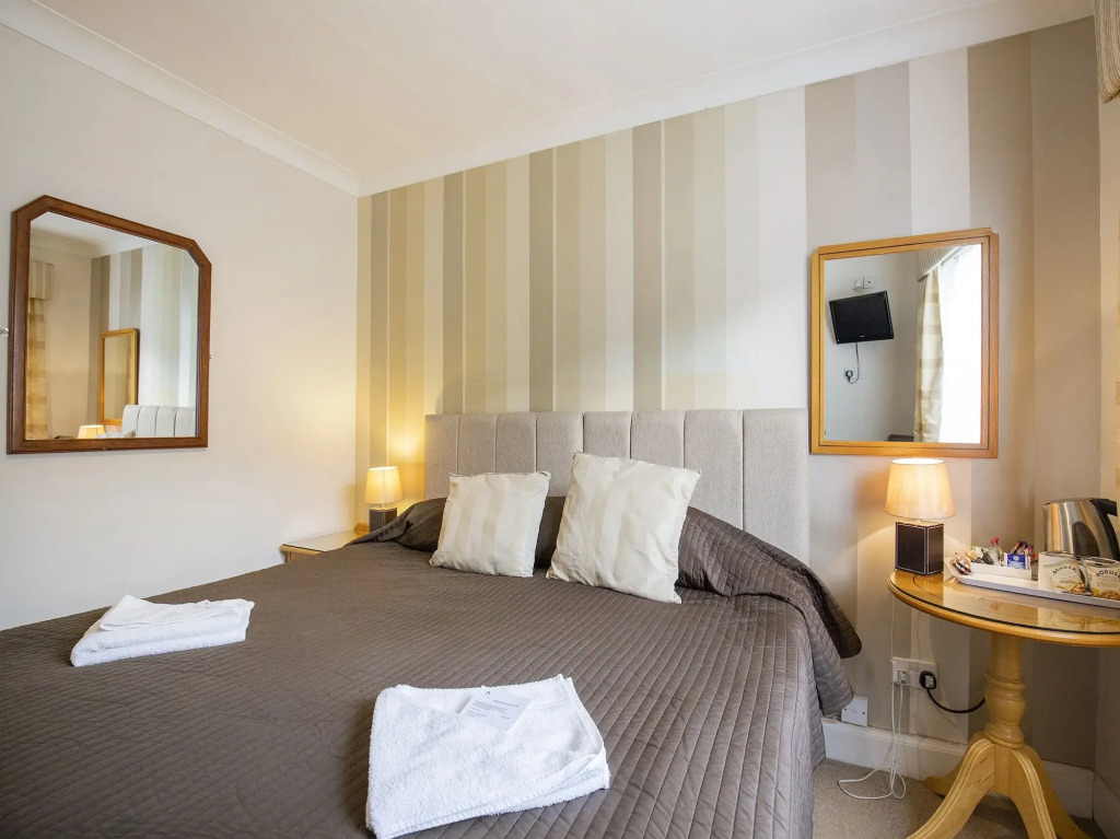 Arden Guest House, Craigmillar Castle Edinburgh