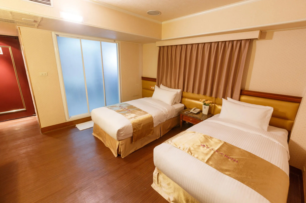 Spring Art Hotel