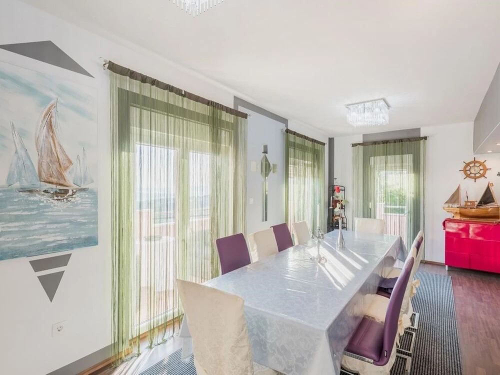 Enticing Villa in Ku?ine With Private Swimming Pool