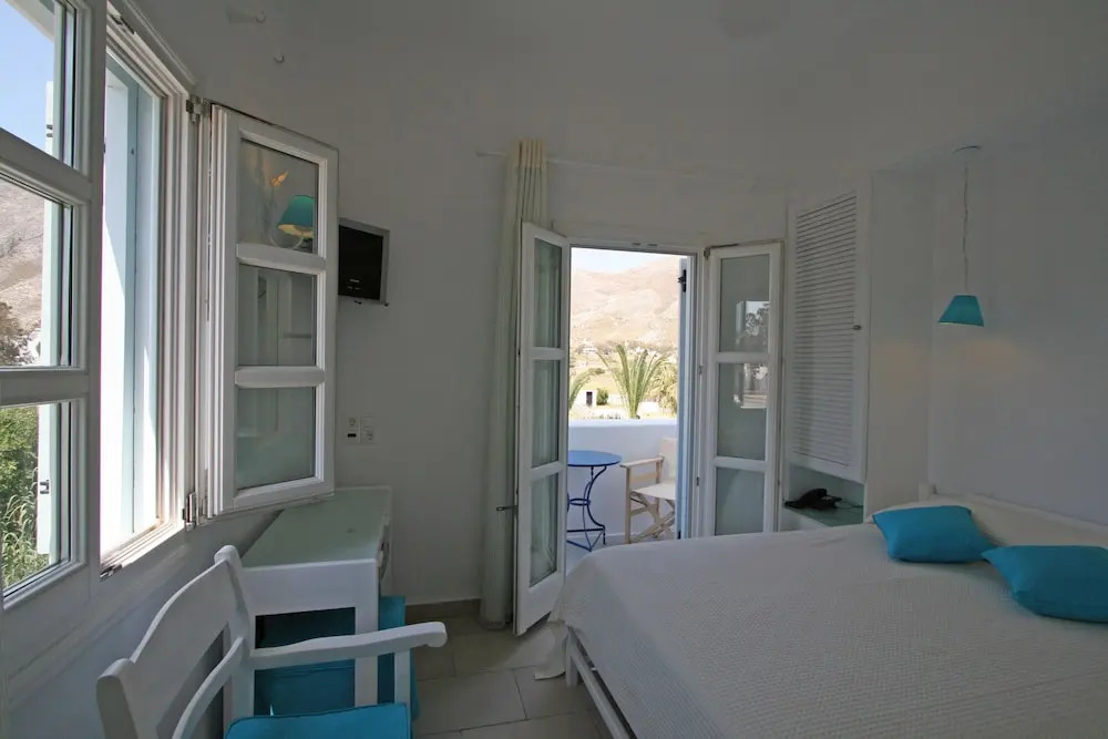 SPIROS & HIROKO Hotel