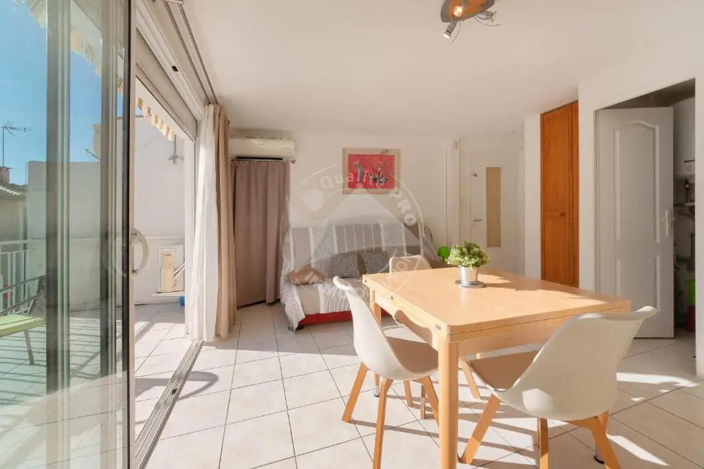 AS21487 - Charmant studio au cœur du centre ville à 2 pas de la plage