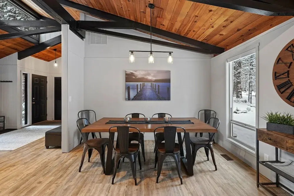 12 Quartz Mountain 2 Bedroom Home by RedAwning