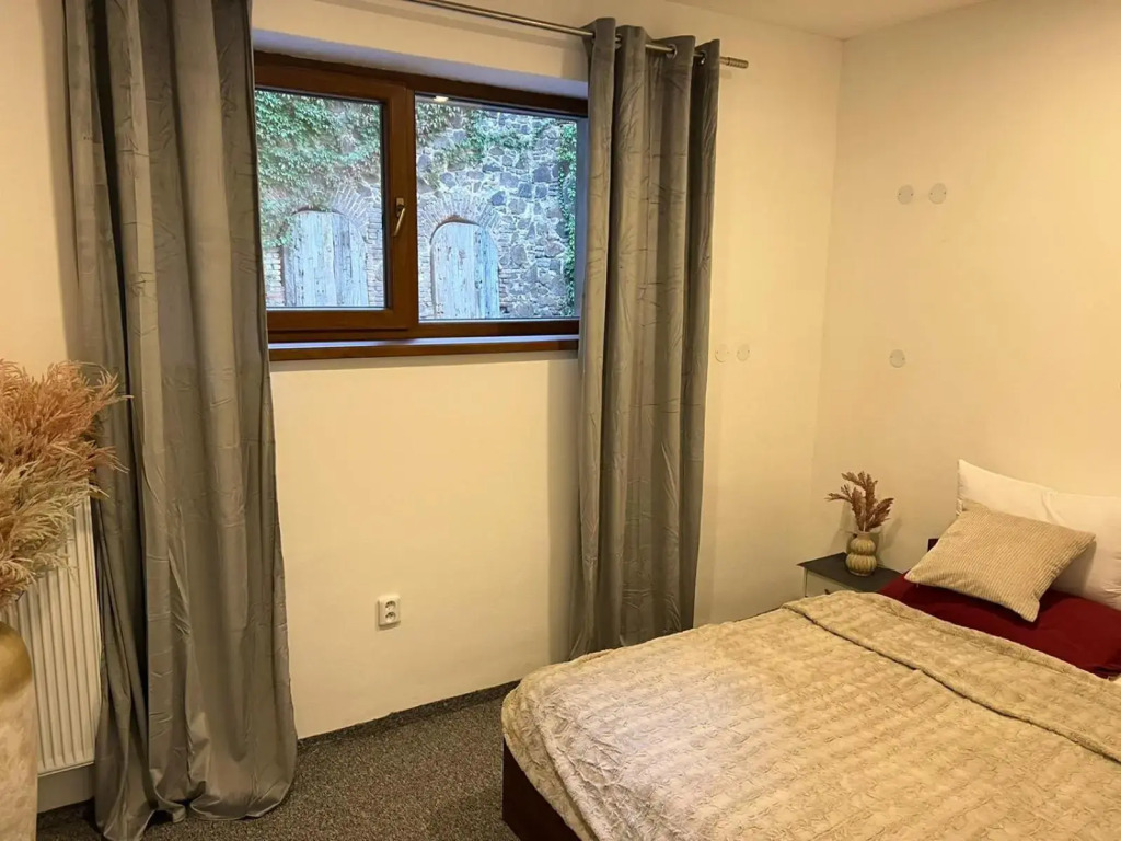 Thermal Apartments