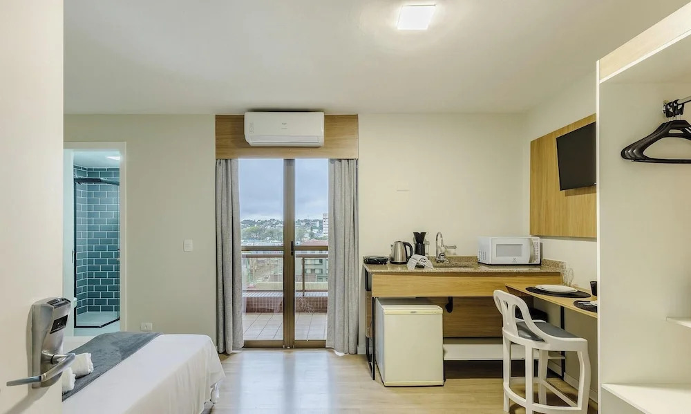 Estúdios no Upper Residence - UPPs II
