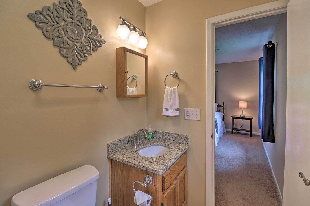 Hendersonville Home w/ Fire Pit: 5 Mi to Downtown!