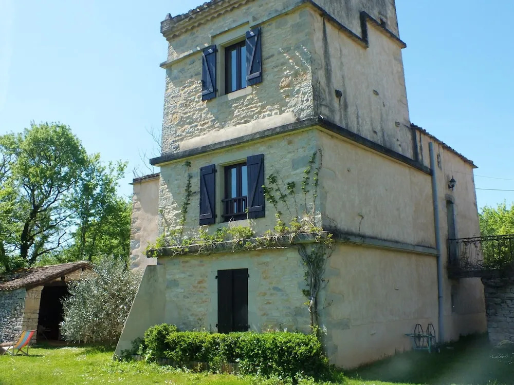House With 2 Bedrooms in Penne, With Pool Access, Furnished Garden and