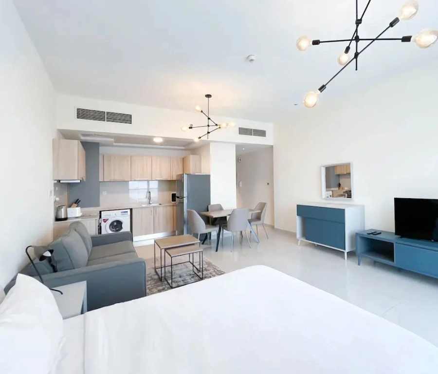 Gorgeous Studio With Balcony Business Bay