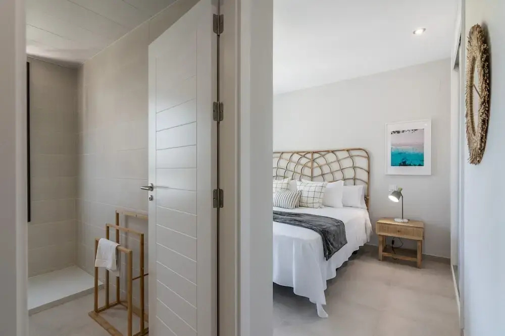 Spacious Isla Canela Getaway