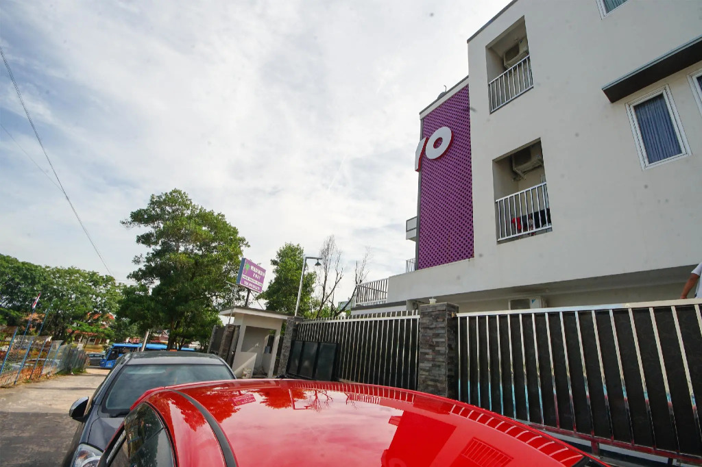 Super OYO 270 Madinah Residence Syariah