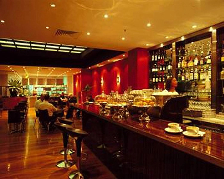 Metro Hotel On Pitt
