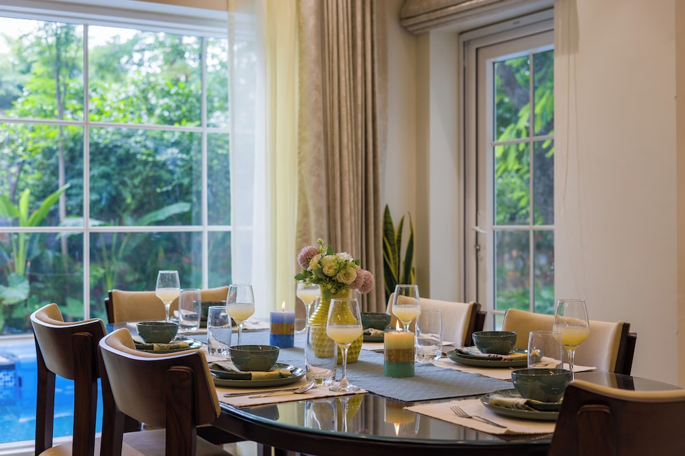 ELIVAAS Varsha Greens 4 BHK with Pool