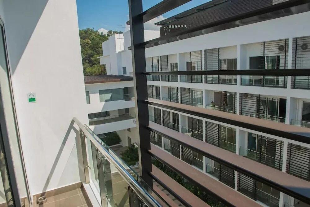 YO.OM  Aero17 Eco Elegance Home 2 Pax