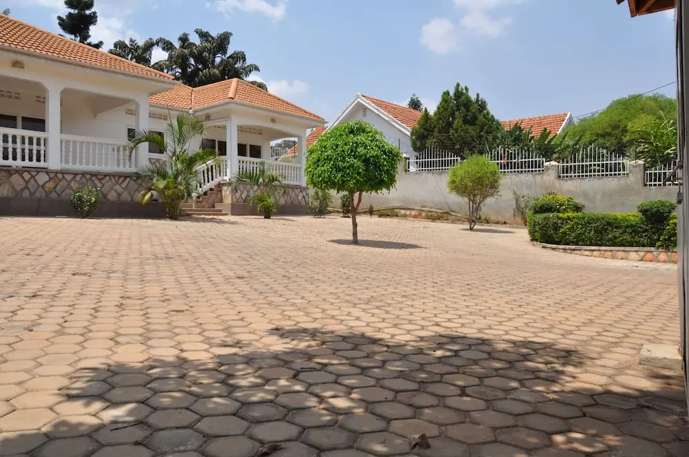 Muyenga Luxury Vacation Home