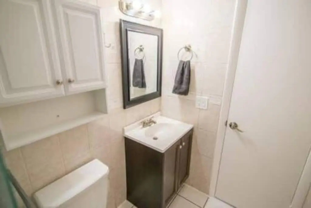 5144 Duplex in Oakland Park