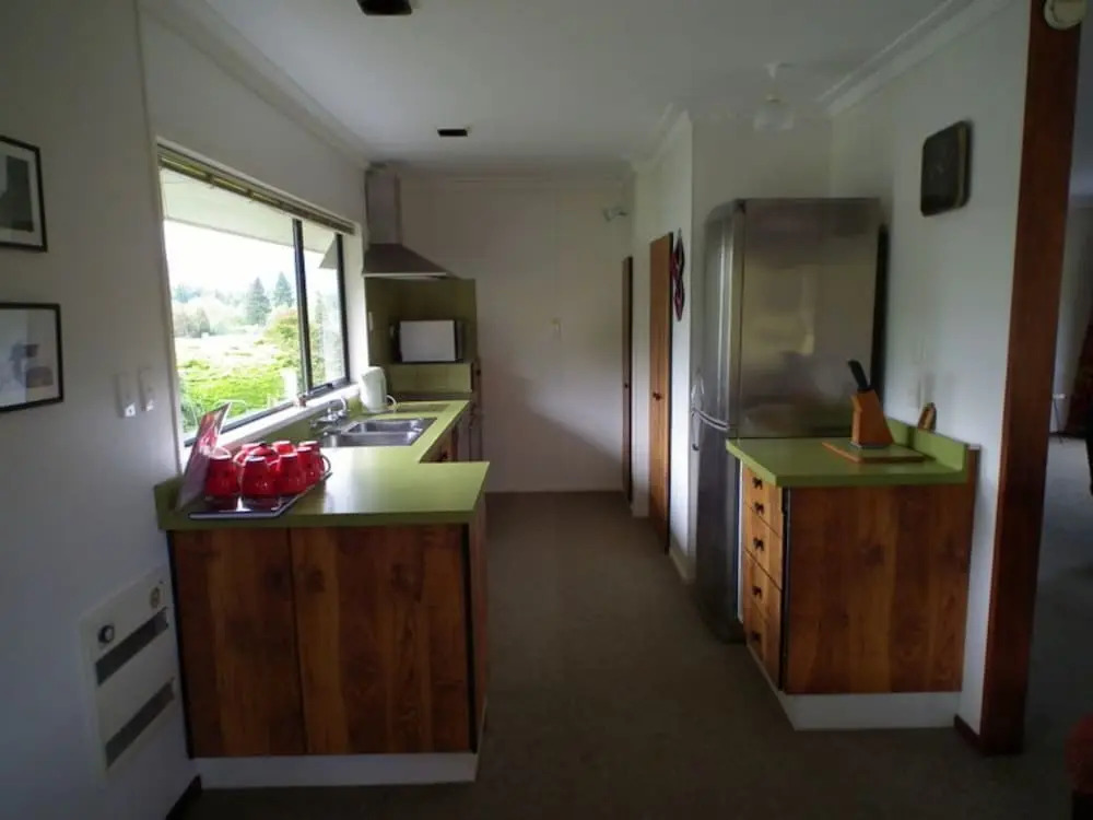 5 Chalet Cres
