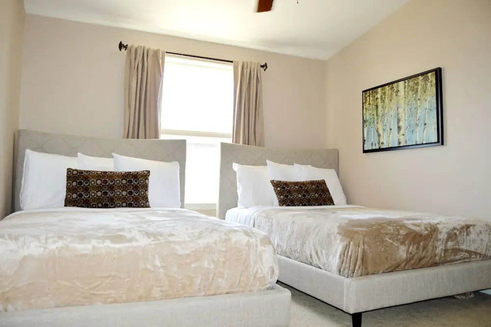 Gorgeous 3BD Havasu Home with Lake View