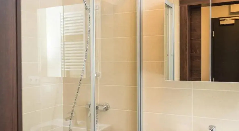 Barok Hotel and Apartments