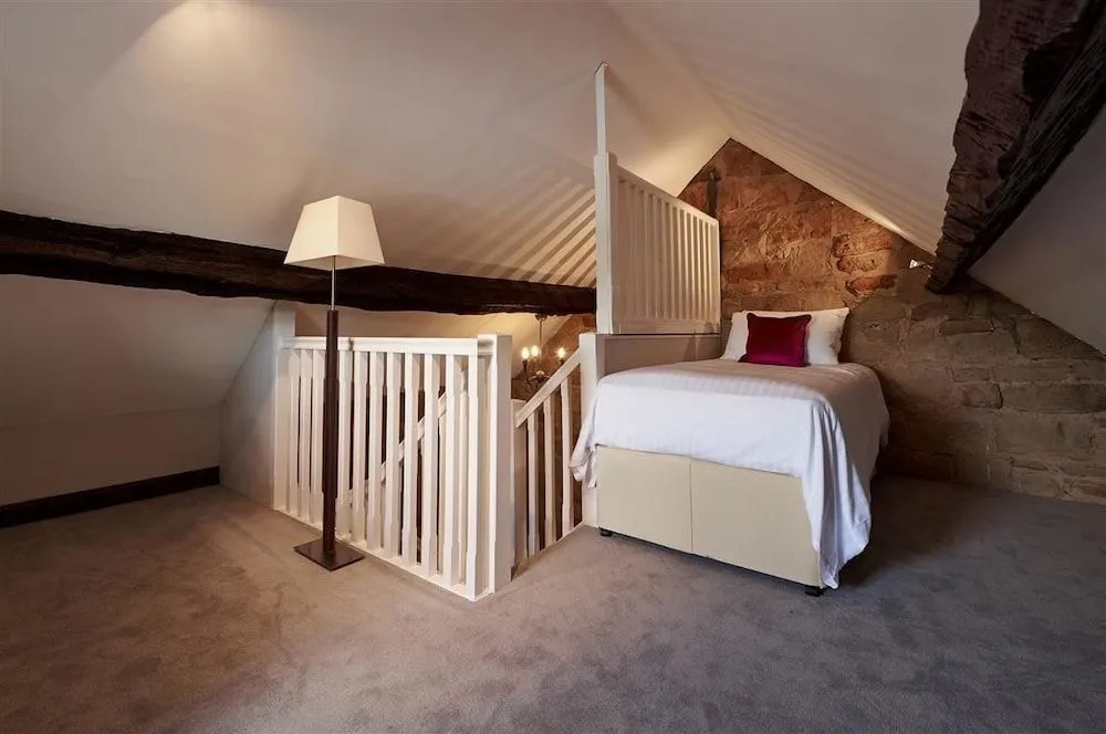 Horsley Lodge