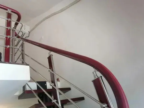 Yuping Yuanshan Host Inn