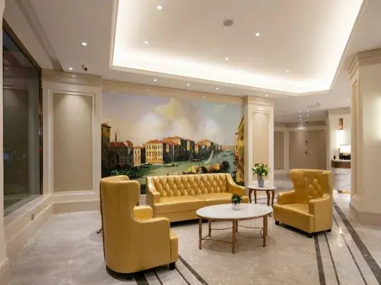 Vienna Hotel（ Dong'an High-speed Railway Station County Government Branch）