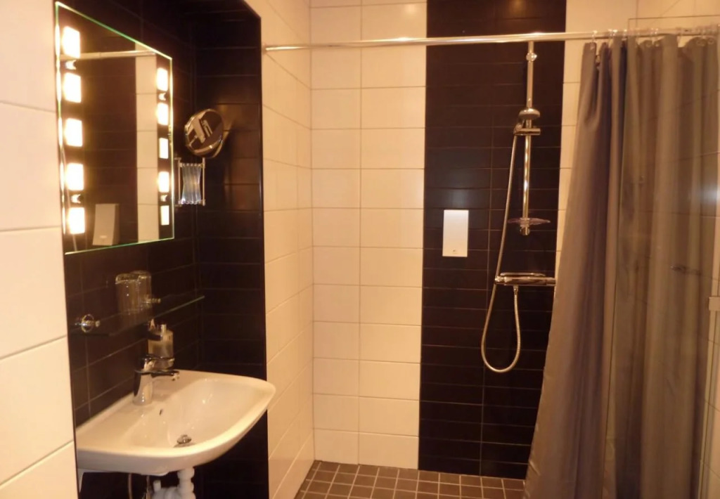 Donners Hotell