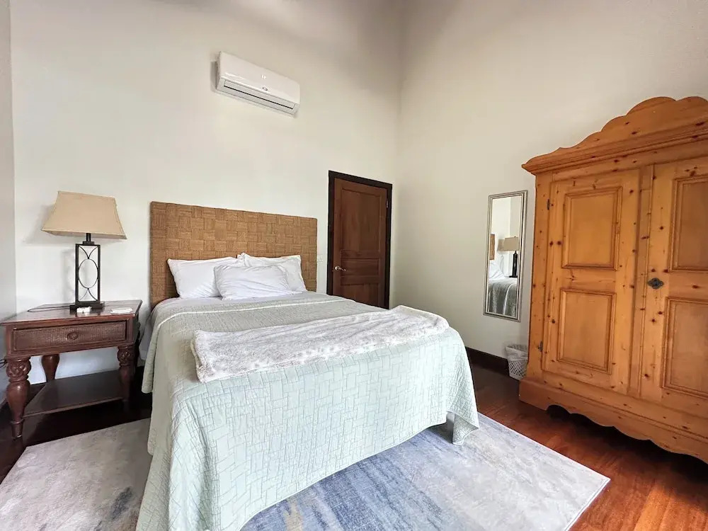 Laru Beya Palmetto Bay