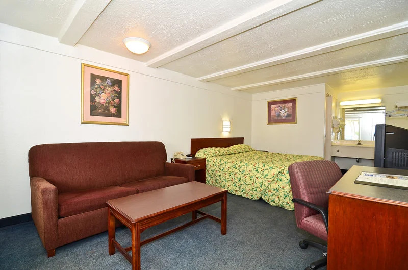 Americas Best Value Inn & Suites - Canton/detroit
