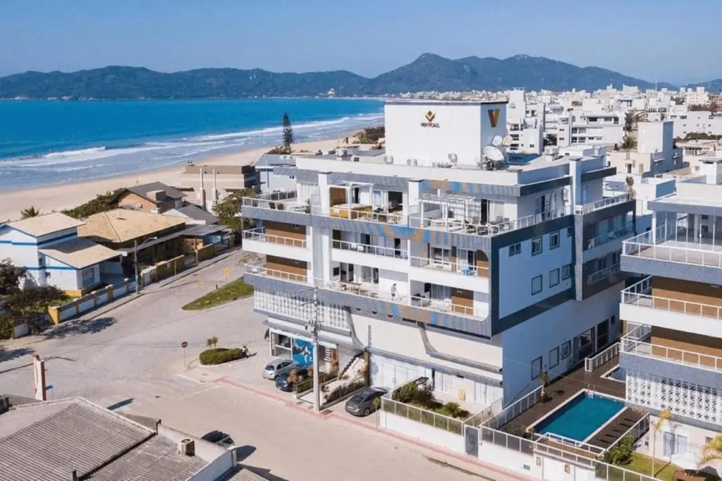 Mar de Fora 205 - Cobertura Duplex - 100 metros da praia de Mariscal - Piscina