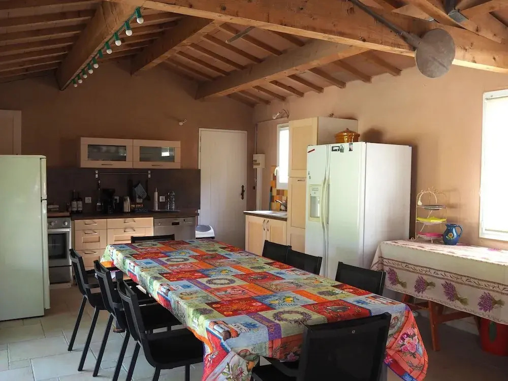 Premium villa with garden and pool, Lambesc