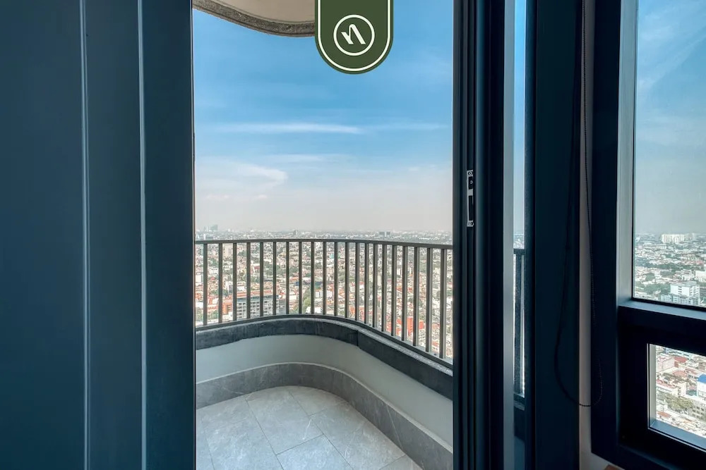 Luxury Studio - Revolution Monument View - Pool
