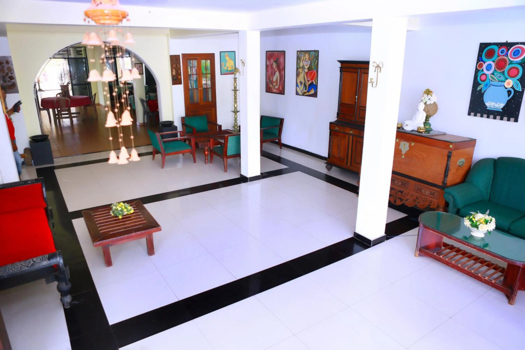 Southern Star Hotel