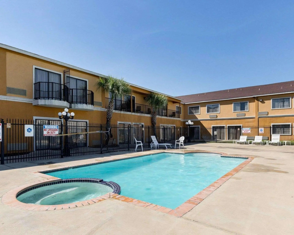 Townhouse Houston North Freeway