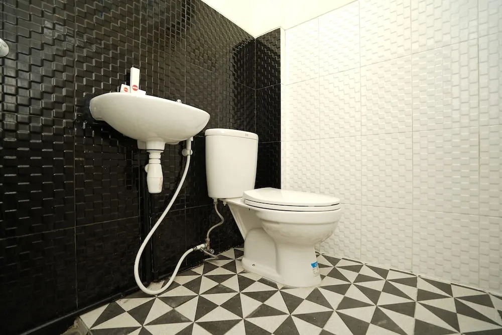 Urbanview Erga Family Residence Syariah Surabaya by RedDoorz