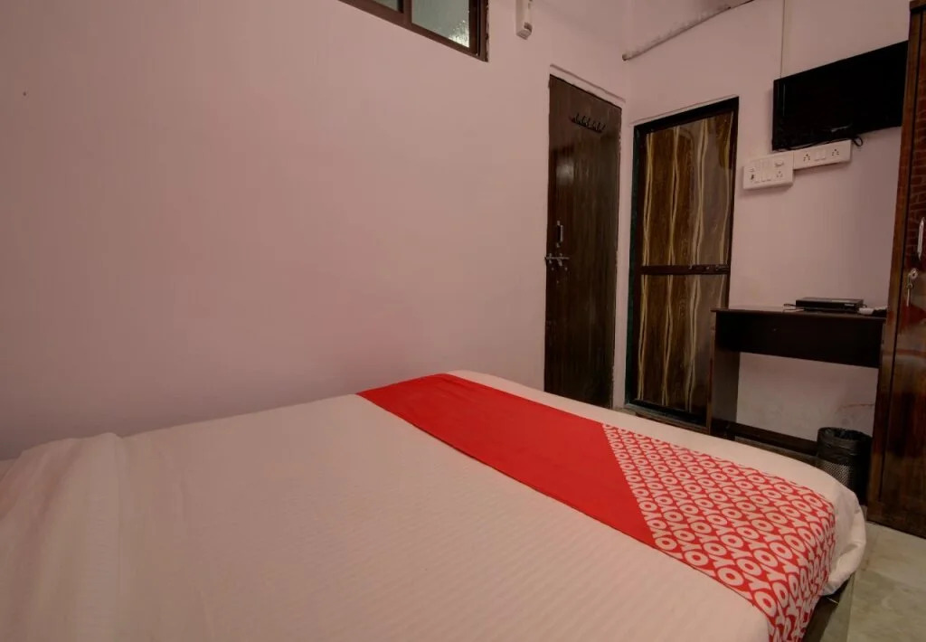 Ashu Bini Hospitality Gokul Dham Film City By OYO Rooms
