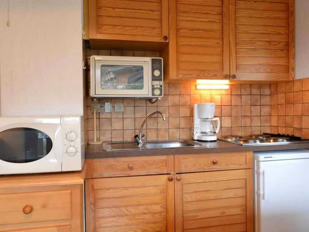 Appartement cosy au pied des pistes - 4 pers, parking - FR-1-241-168