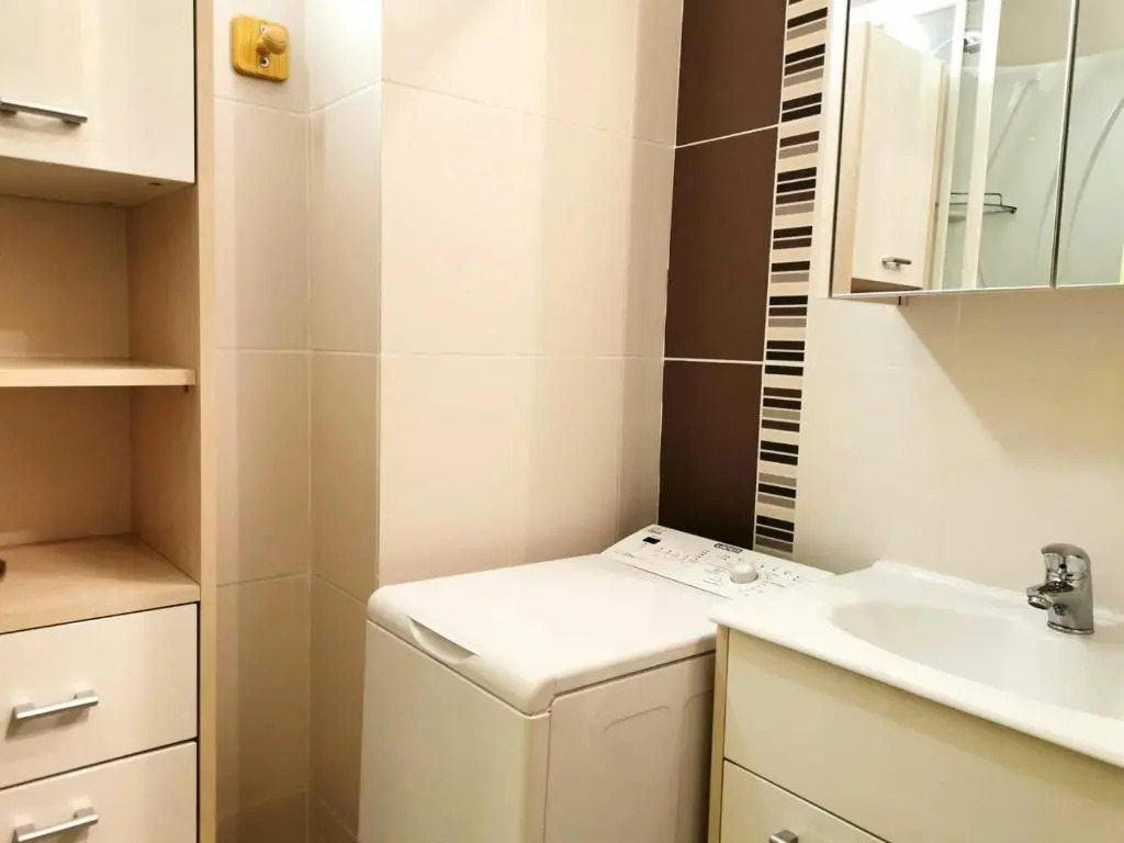 Résidence LAUZIERE DESSOUS - 3 Pièces pour 7 Personnes 44