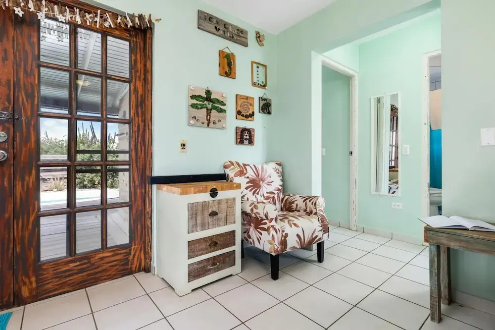 Quiet Cozy Central 2br1ba w Private Pool BBQ
