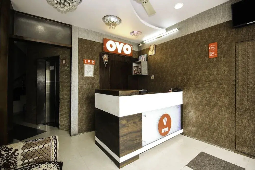 OYO 15424 Hotel Galaxy Palace