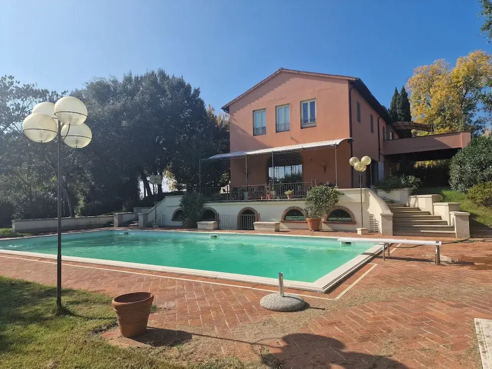 Tricolle Villa con Piscina