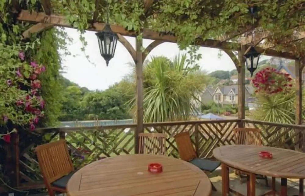 Eversley Hotel