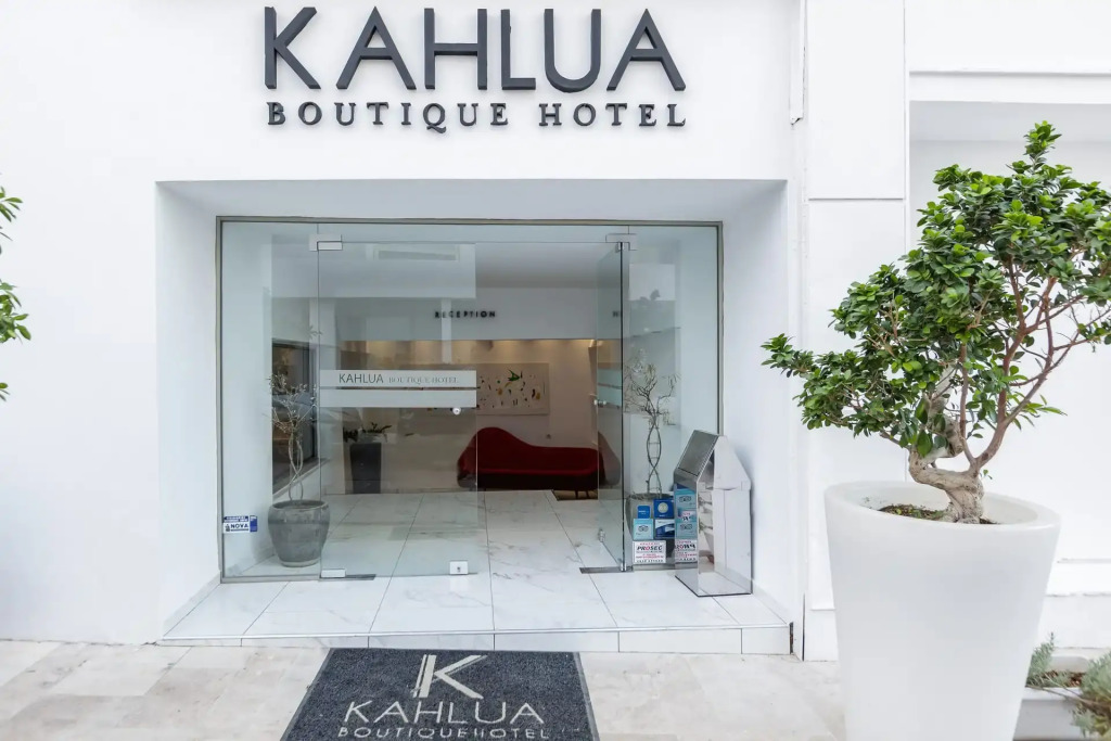 Kahlua Sea View Suites