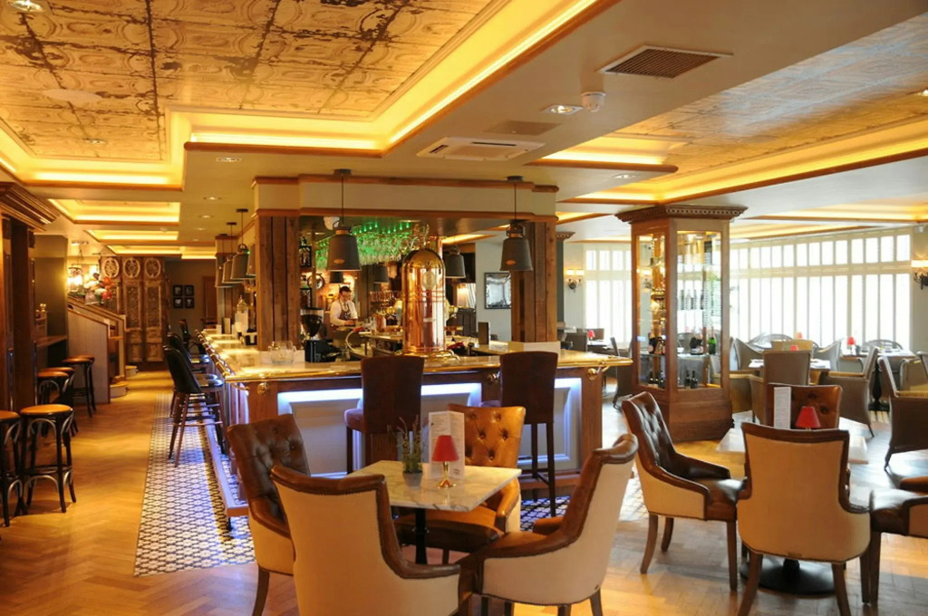 Busby Hotel