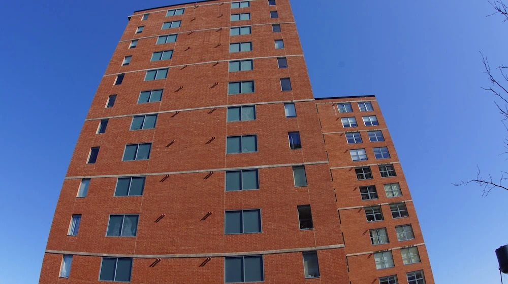 Pelicanstay near Holland Tunnel